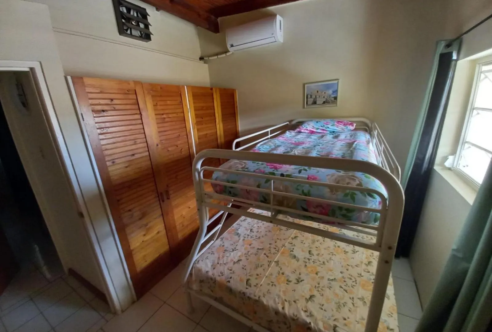 Right In The Middle Apartment Willemstad